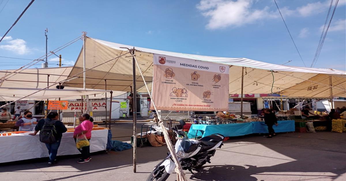 Por: Cortesía Transparentan en Chiautempan cuota de tianguis de temporada de Día de Muertos