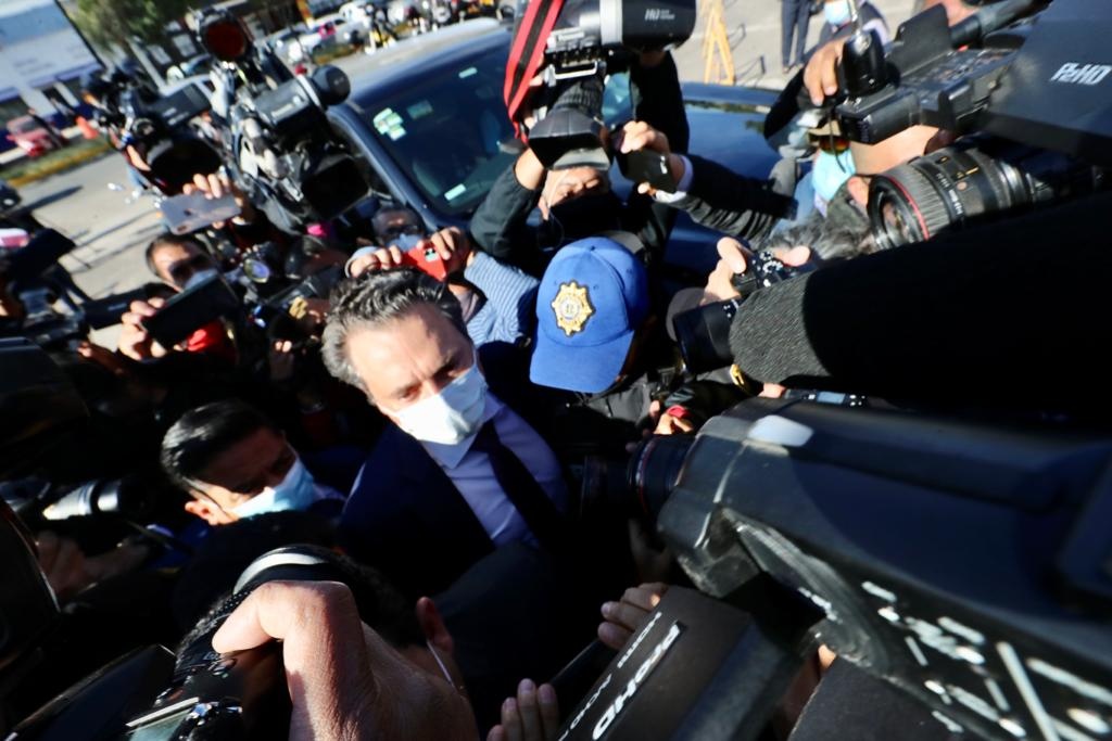 Por: Cortesía Llega Emilio Lozoya al reclusorio norte a comparecer