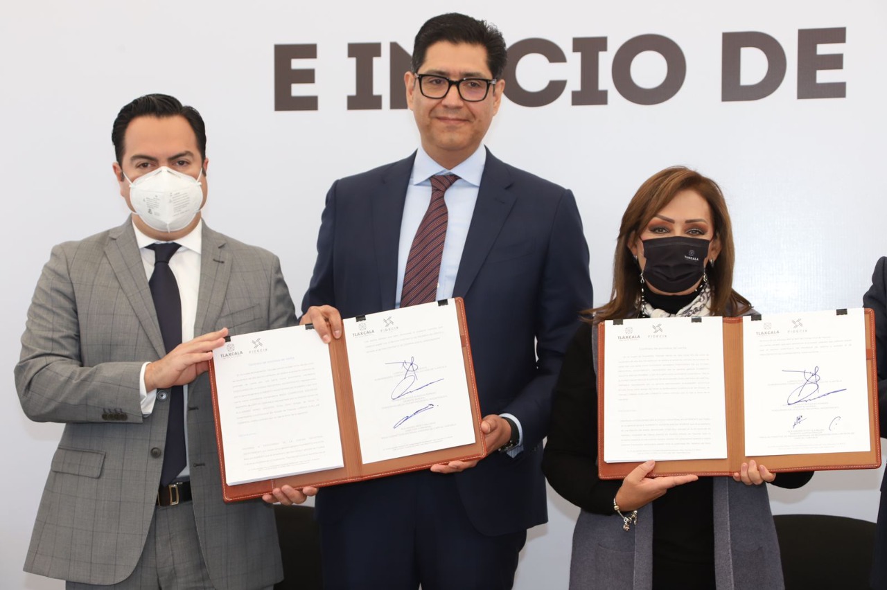 Por: Cortesía Firmó Lorena Cuéllar contratos para nuevas inversiones en CIX II y III