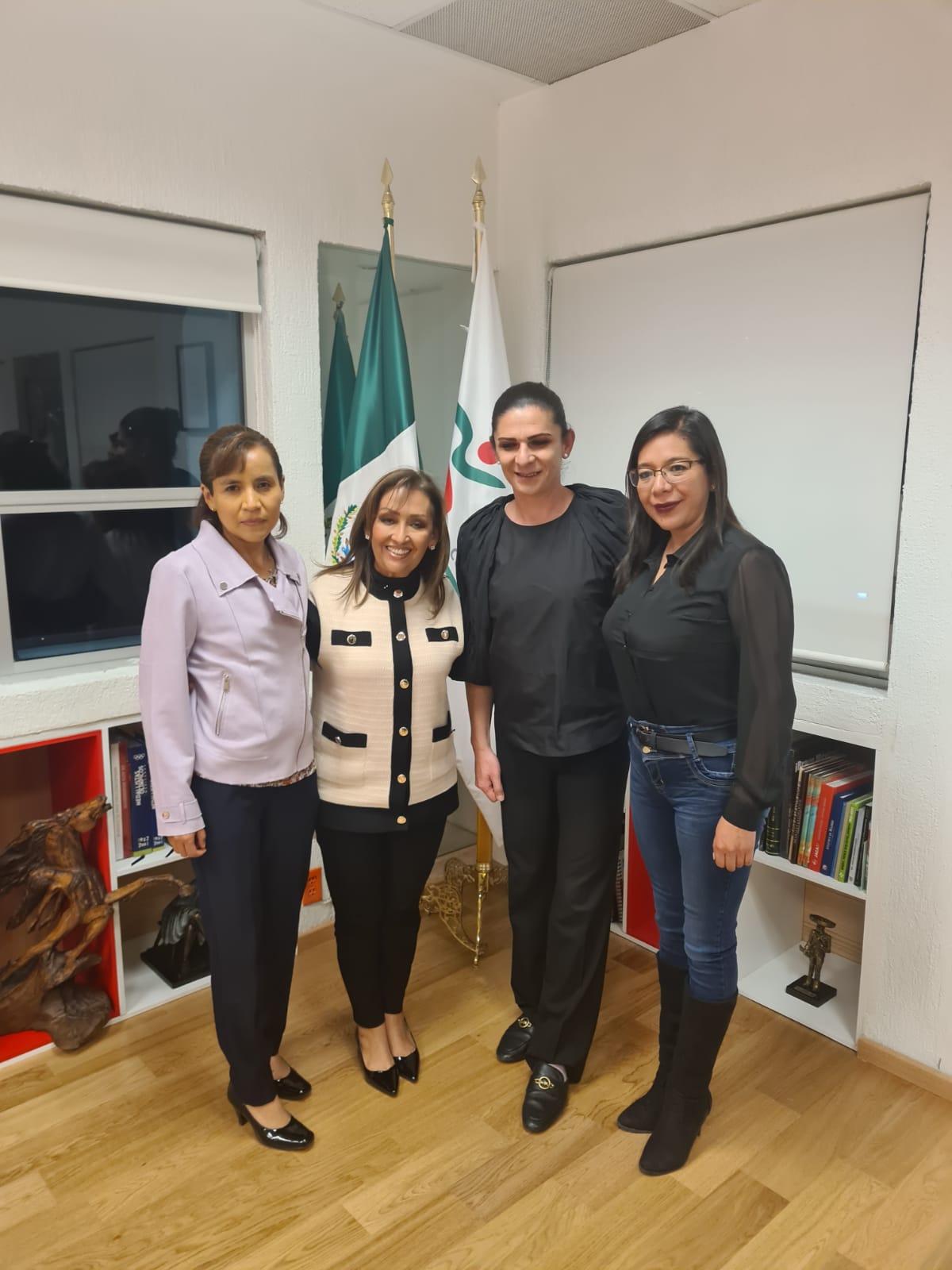 Por: Cortesía Se reúne Leticia Martínez con la gobernadora de Tlaxcala y titular de CONADE