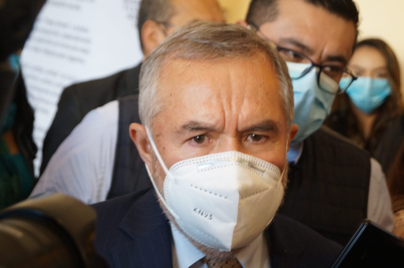 Por: Cortesía Rigoberto Zamudio se queda en la SESA; confirma Segob