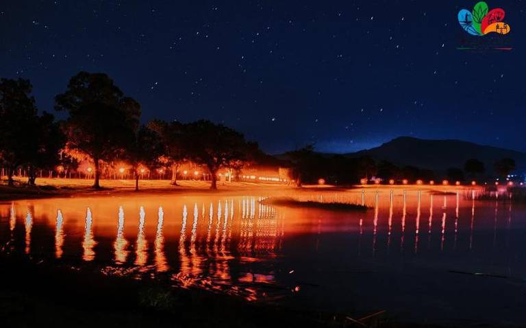 Por: Cortesía Presa de Atlangatepec se ilumina con antorchas