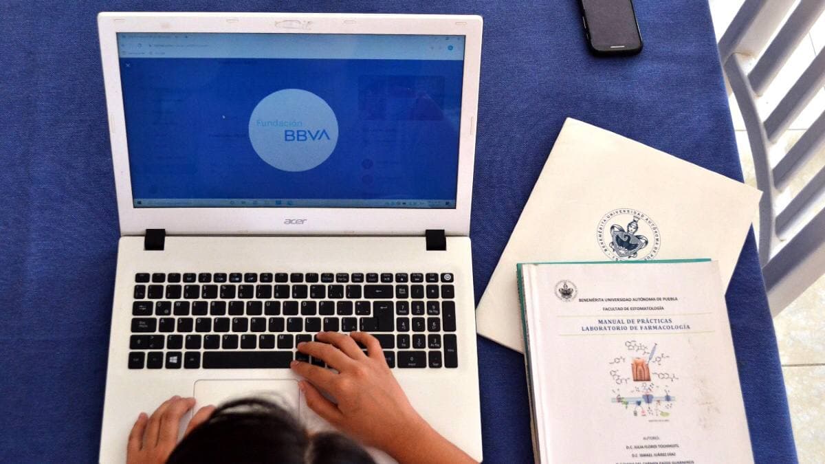 Por: Cortesía Publica BUAP convocatoria para dar apoyos a estudiantes afectados por la pandemia