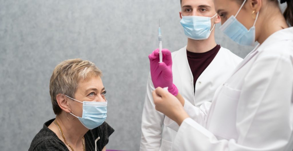 Por: Cortesía EU invertirá en laboratorios para aumentar producción de vacunas contra la Covid-19