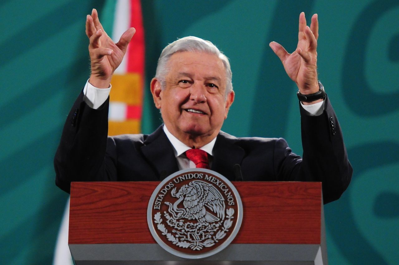 Por: Cortesía "Blindaje en obras del gobierno tiene como objetivo agilizar trámites, no tiene que ver con transparencia": AMLO