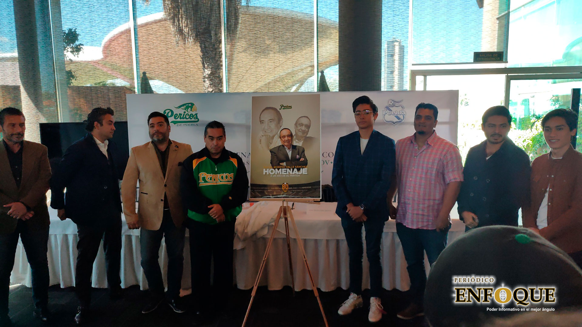 Por: Antonio Zamora Rendirán homenaje a Rafael Moreno Valle Sánchez en juego de leyendas de Pericos