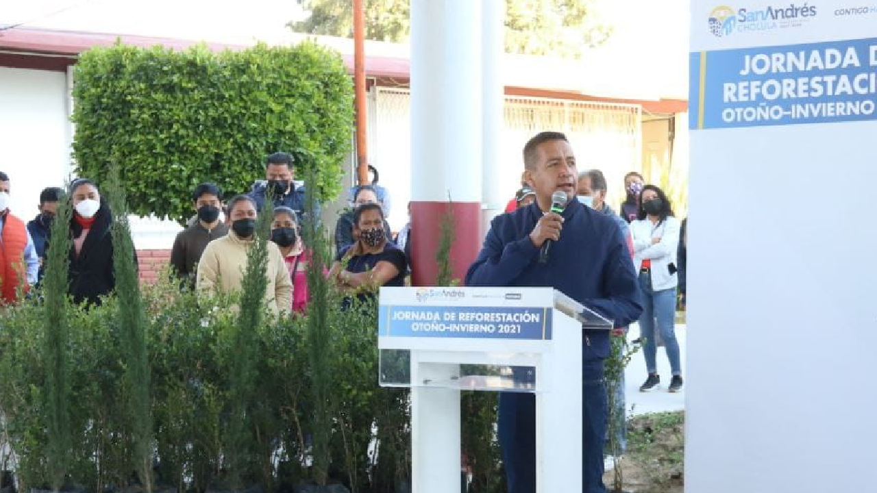 Por: Cortesía Gobierno de San Andrés Cholula asegura que con sus Jornadas de Reforestación han sido plantados alrededor de 600 arboles