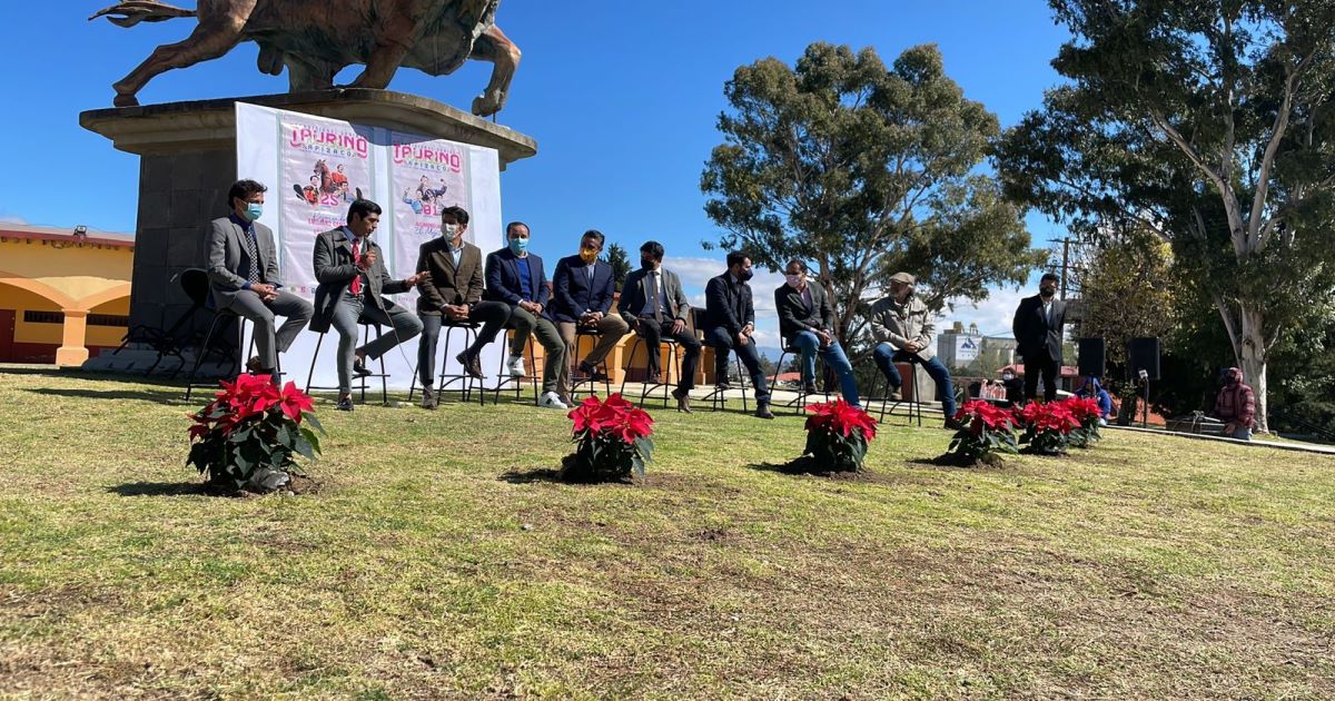 Se presenta cartel del Tradicional Serial Taurino Navideño