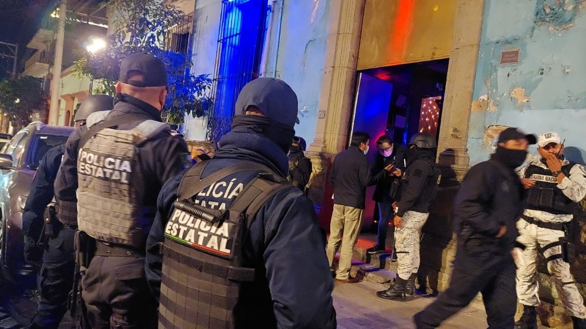 Por: Cortesía Durante operativo en bares de Oaxaca detienen a 10 migrantes
