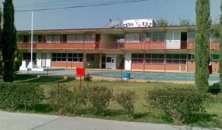 Por: Cortesía Denuncian padres de familia insalubridad en CeTis de Chiautempan