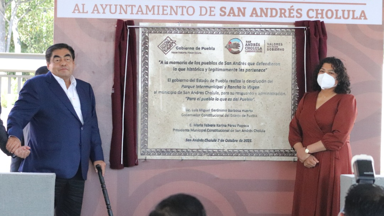 Por: Cortesía Miguel Barbosa reconoció la labor de los activistas sanandreseños para la devolución de los predios del Parque Cholula