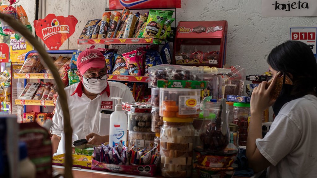 Por: Cortesía Por inflación y alza en impuestos ventas en tienditas podrán caer hasta 40%