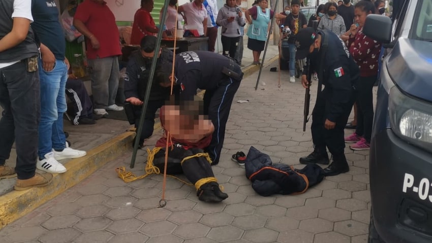 Por: Cortesía Ladrón poblano es detenido en Tlaxcala; estuvo a punto de ser linchado por intentar robar una moto