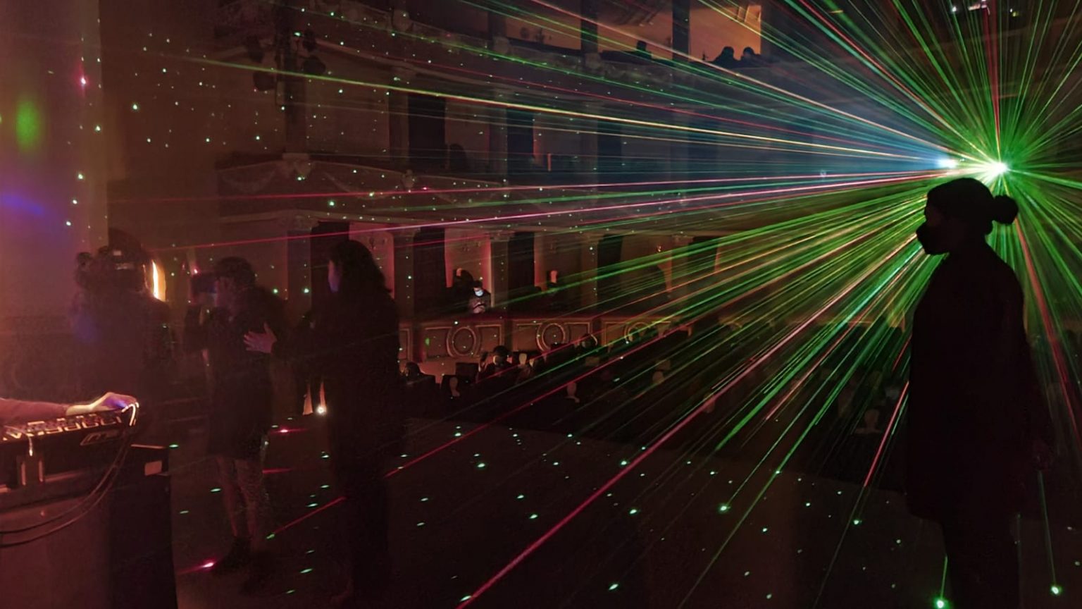 Por: Cortesía Presenta SECTURE película BIOLUX luciérnagas de México