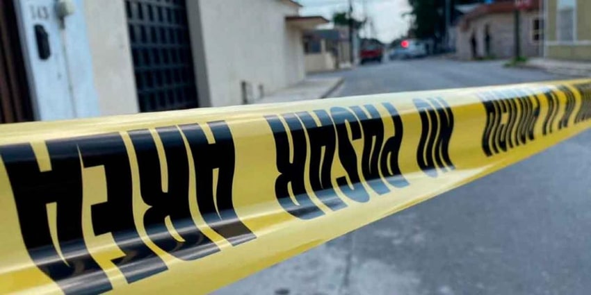 Por: Cortesía 3 hombres fueron ejecutados en Puebla; uno quedo en el auto y los otros sobre la carretera