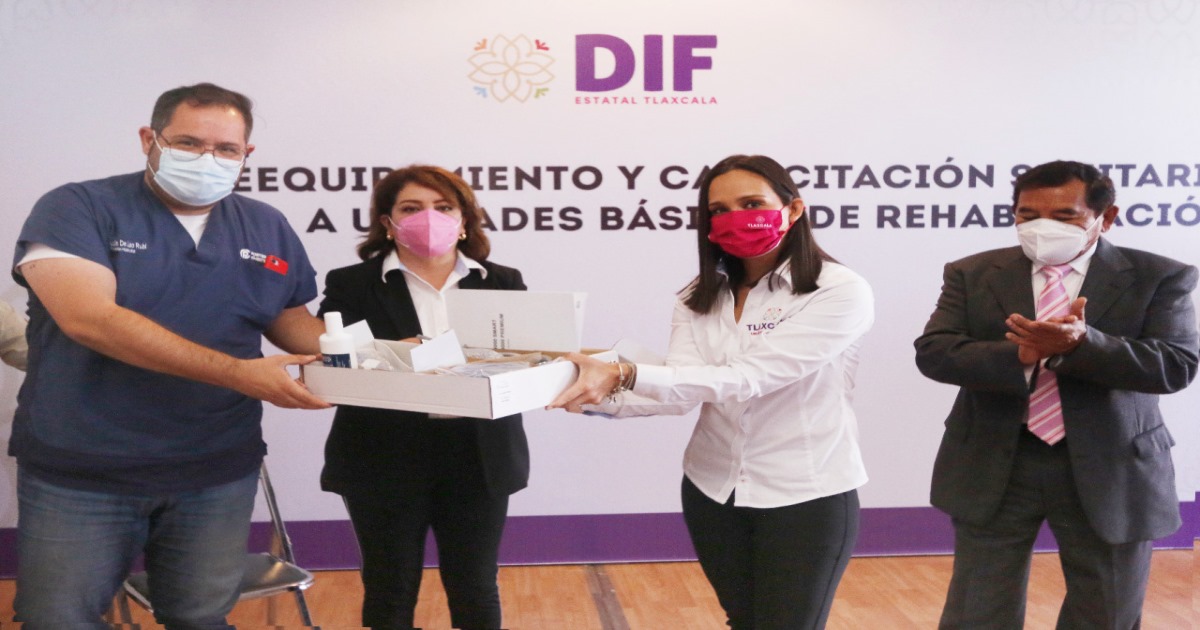 Por: Cortesía Entregó SEDIF equipo a unidades básicas de rehabilitación estatales y municipales