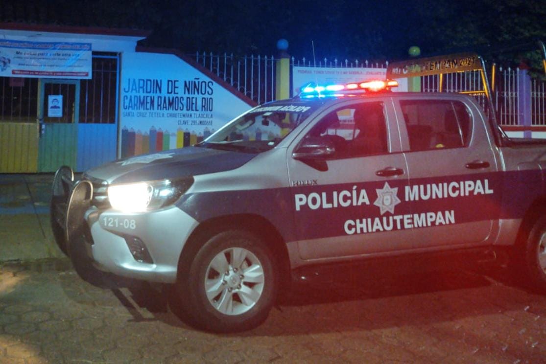 Por: Cortesía Atienden parto elementos de seguridad en patrulla municipal de Chiautempan