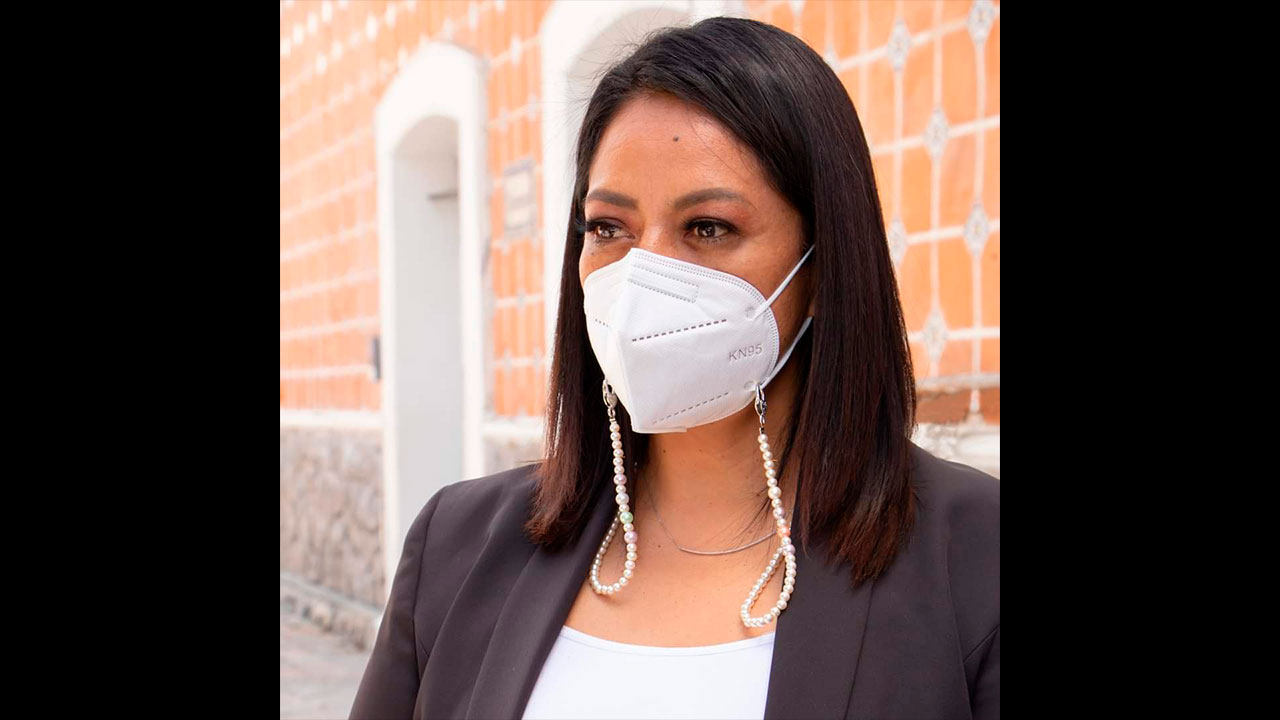 Por: Cortesía Ariadna Ayala y colaboradores listos para servir a los atlixquenses.