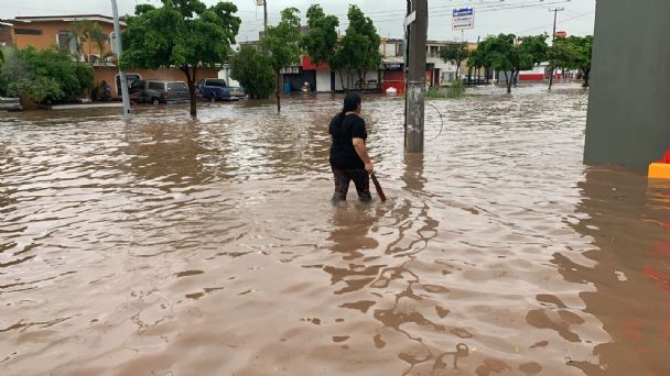 Por: Cortesía Pamela’ toca tierra en Sinaloa como huracán categoría 1; evacúan municipios