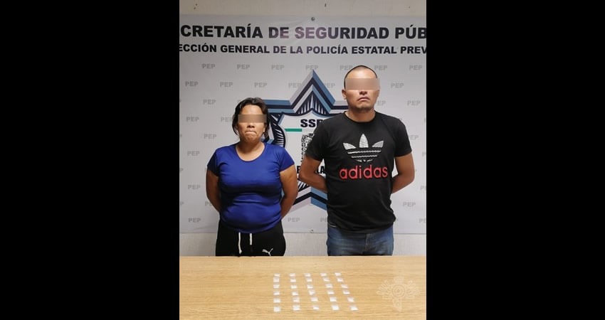 Por: Cortesía Policía de Puebla detiene a pareja de narco vendedores de Amalucan