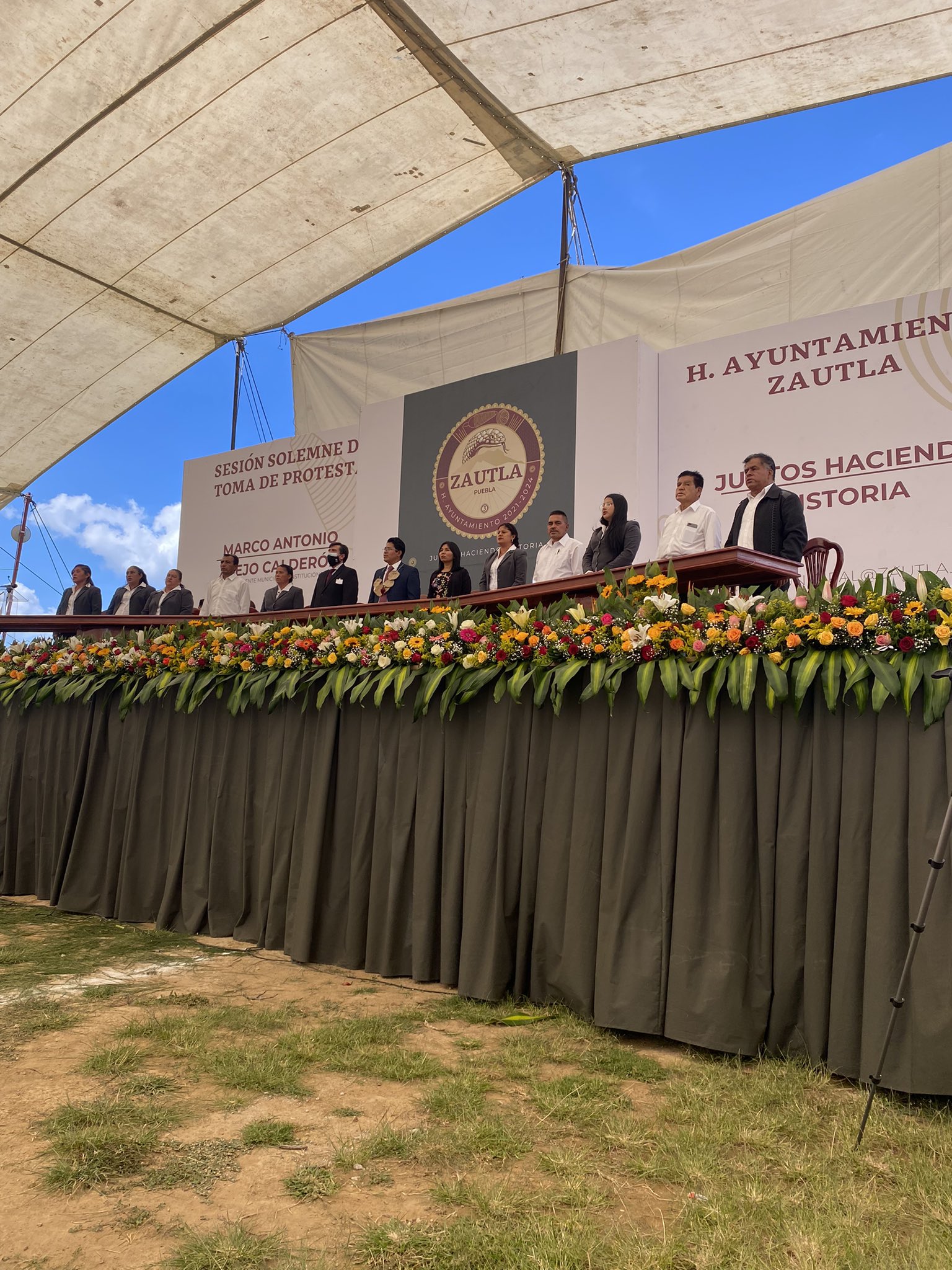 Por: Cortesía Marco Antonio Alejo rindió protesta como presidente municipal de Zautla