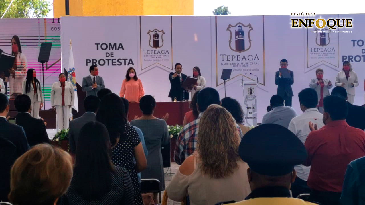 Por: Marisol O Huerta Espinoza toma protesta como alcalde de Tepeaca; su plan de trabajo estará encaminado en 5 ejes