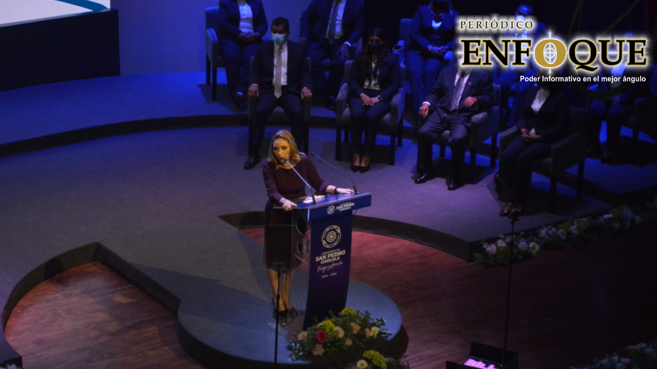 Por: Enfoque Paola Angón asume su rol como la alcaldesa asegurando que hará hacer valer la economía local de San Pedro Cholula