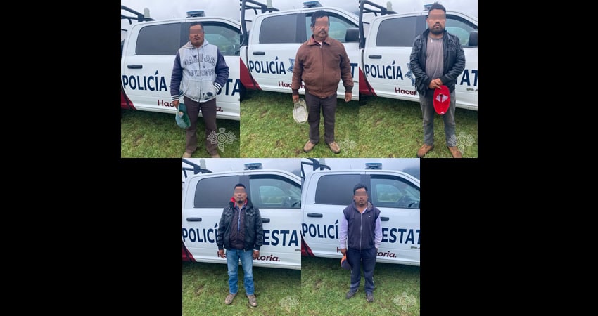 Por: Cortesía Sujetos son detenidos por viajar en un automóvil armados con escopetas en municipio de Puebla
