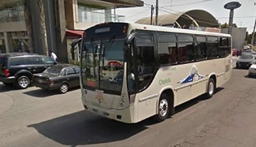 "3 sujetos con armados encañonaron a los pasajeros"; Asaltan la ruta Directo Cholula