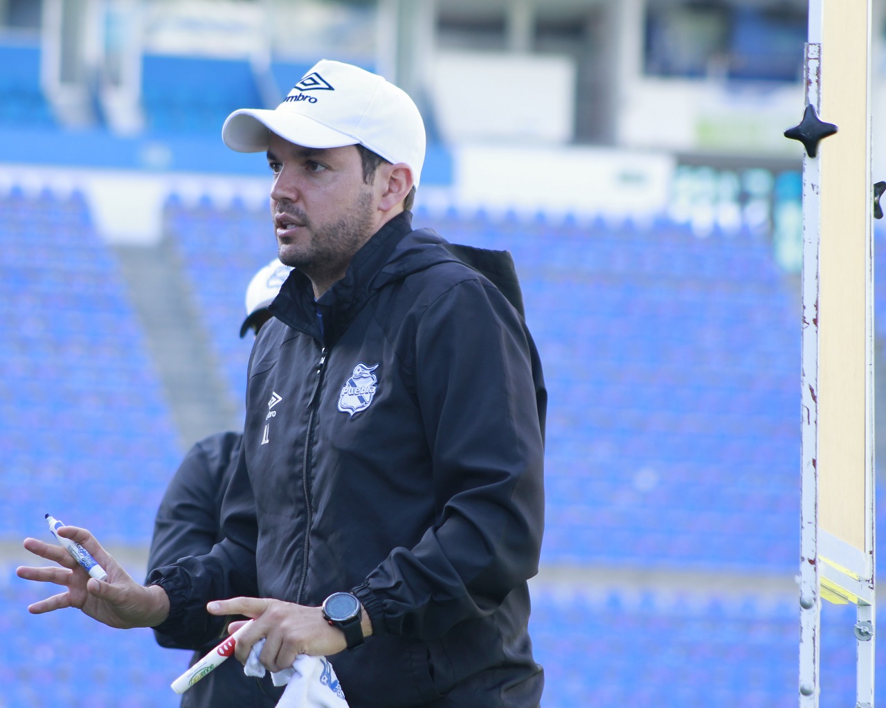 Por: Club Puebla Nicolás Larcamón no se confía de Juárez