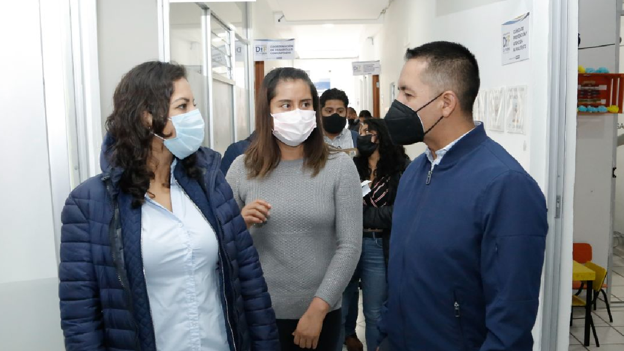 Por: Cortesía Edmundo Tlatehui recorrió las instalaciones del DIF Municipal de San Andrés Cholula