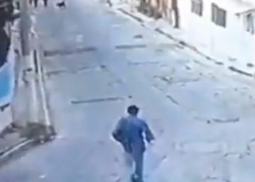 Por: Cortesía Detienen a hombre que atacaba con machete a transeúntes en Atlixco; paseaba tranquilamente...