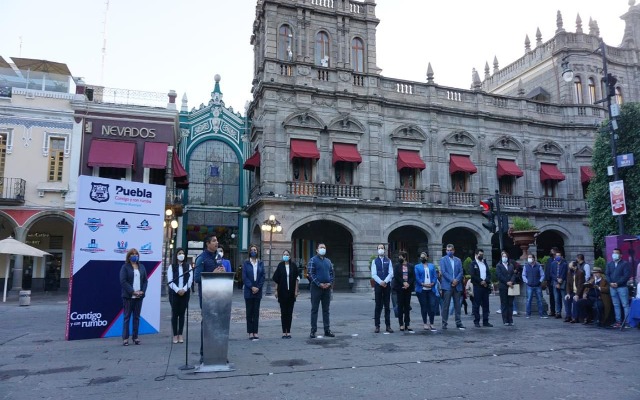 Eduardo Rivera aún analiza contratar deuda para el Ayuntamiento