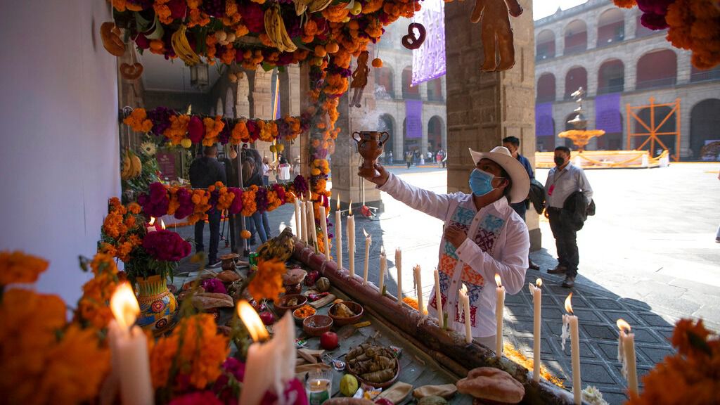IMSS exhorta a la ciudadanía continuar con medidas sanitarias estrictas durante festividades