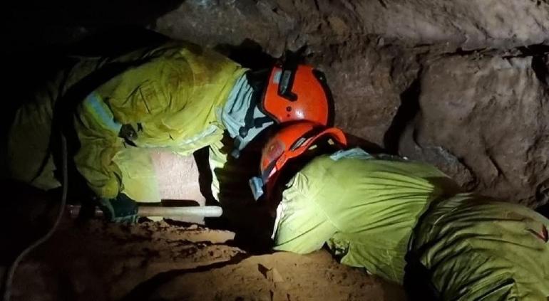 Por: Cortesía 15 bomberos han permanecido enterrados por derrumbe en un gruta en Brasil