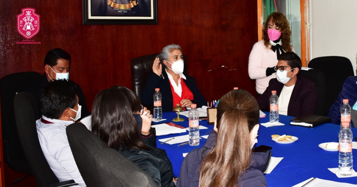 Por: Cortesía Cabildo de Yauhquemehcan refrenda directores y personal administrativo