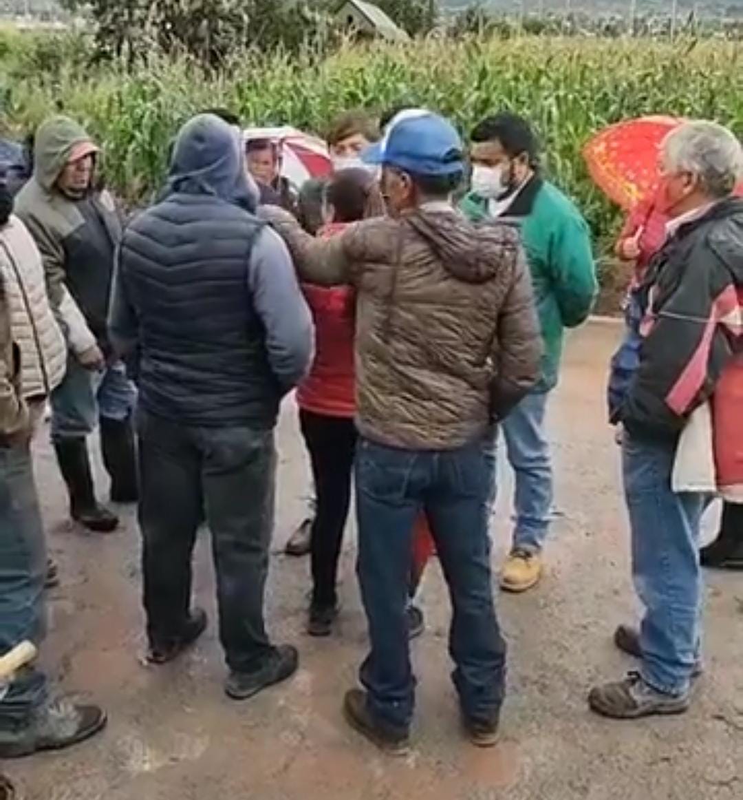 Por: Cortesía Señalan a nuevo titular de obras públicas de Tlaxco por intentar detener adoquinamiento