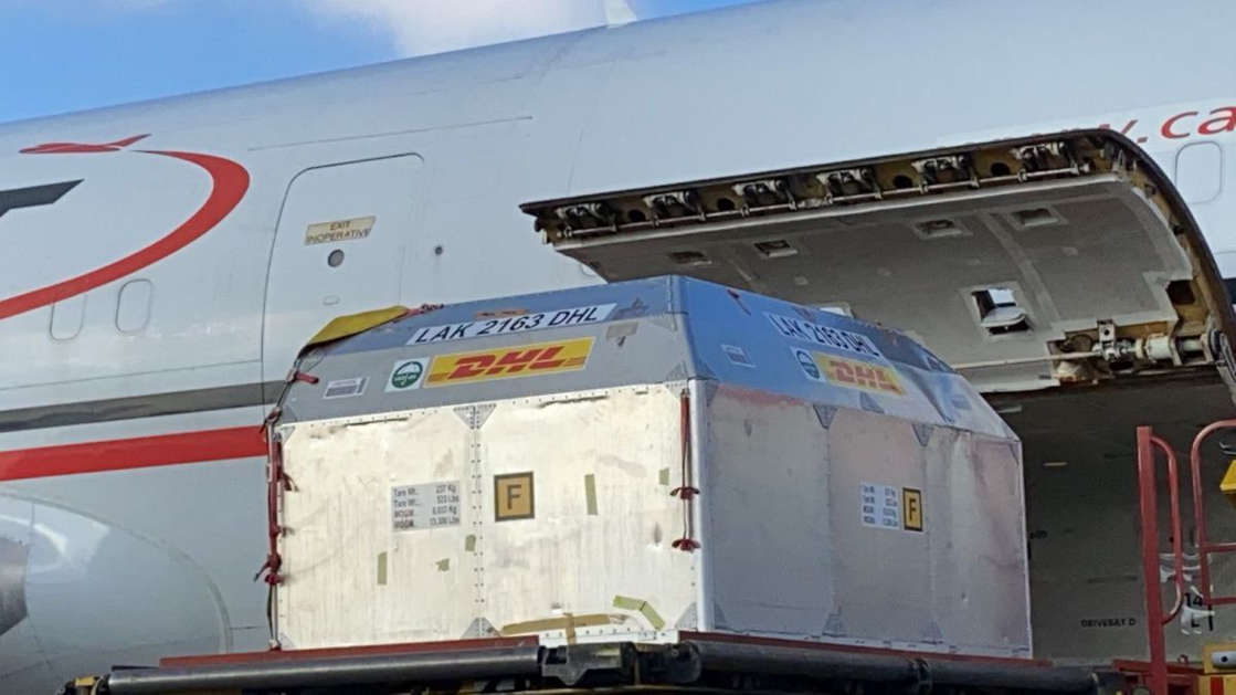 Por: Cortesía Llega embarque de vacunas anticovid de Pfizer con más de 228 mil a México