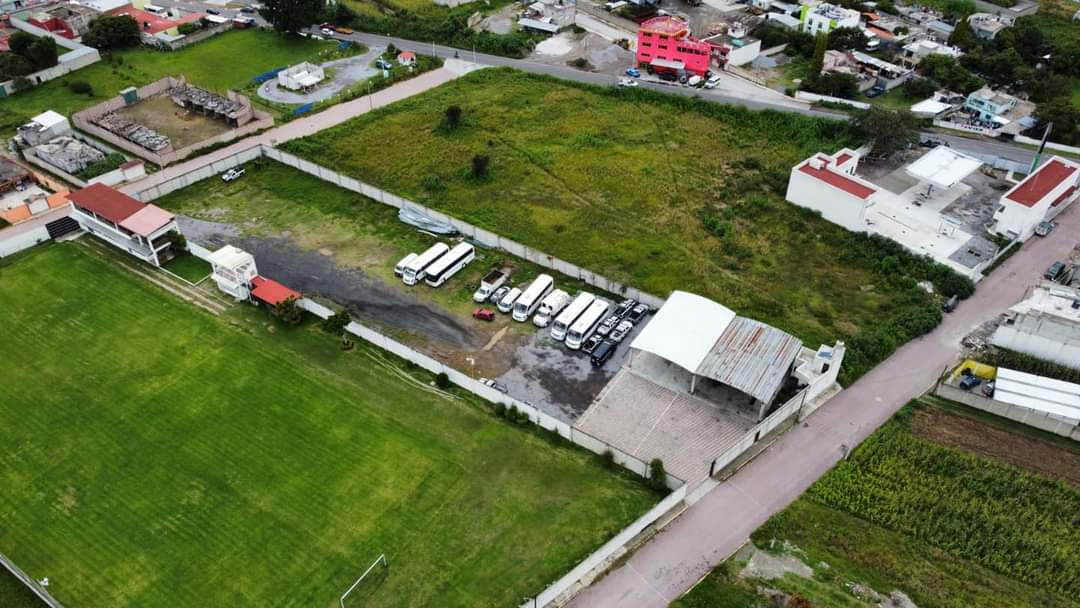 Por: Cortesía Localizan vehículos de ayuntamiento de Zacatelco en predio de ex alcalde