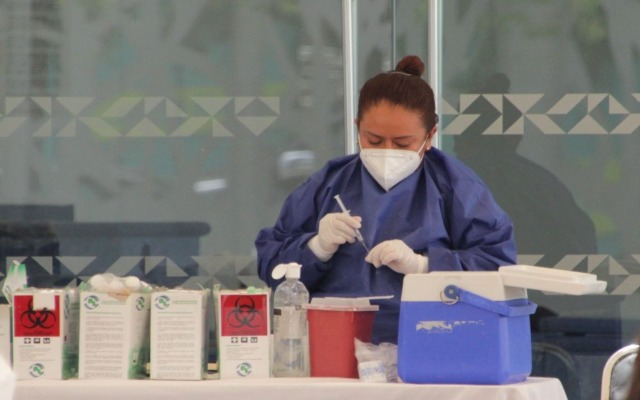 Por: Cortesía Desde este domingo se aplicarán segundas dosis de Sinovac y AstraZeneca para treintañeros de Puebla capital