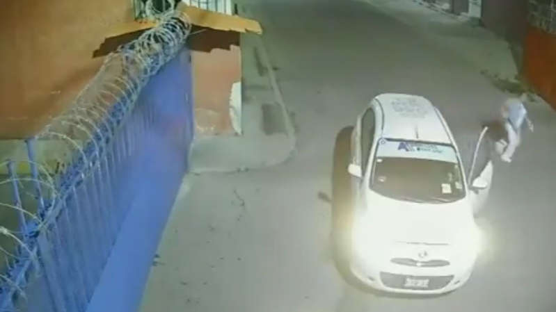Por: Cortesía ¡Inédito vídeo! Mujer logra escapar un secuestro mientras viajaba en taxi