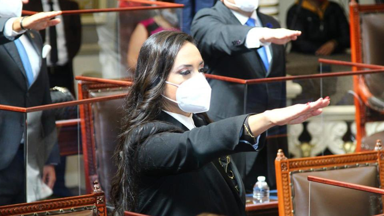 Por: Cortesía Aurora Sierra rindió protesta como diputada local del Distrito de Cholula de Rivadavia