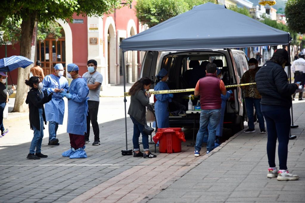 Por: Cortesía El Ayuntamiento de Tlaxcala hace más llevadera la espera de personas que se realizan pruebas de COVID19