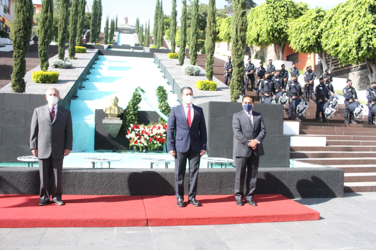 Por: Cortesía Encabezó secretario de gobierno ceremonia por el CCXI aniversario del inicio de la independencia de México