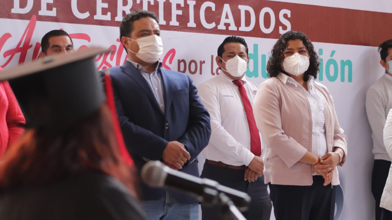 Por: Cortesía Ayuntamiento de San Andrés Cholula reconoció a la segunda generación de “Sanandreseñas Autogestivas por la Educación”