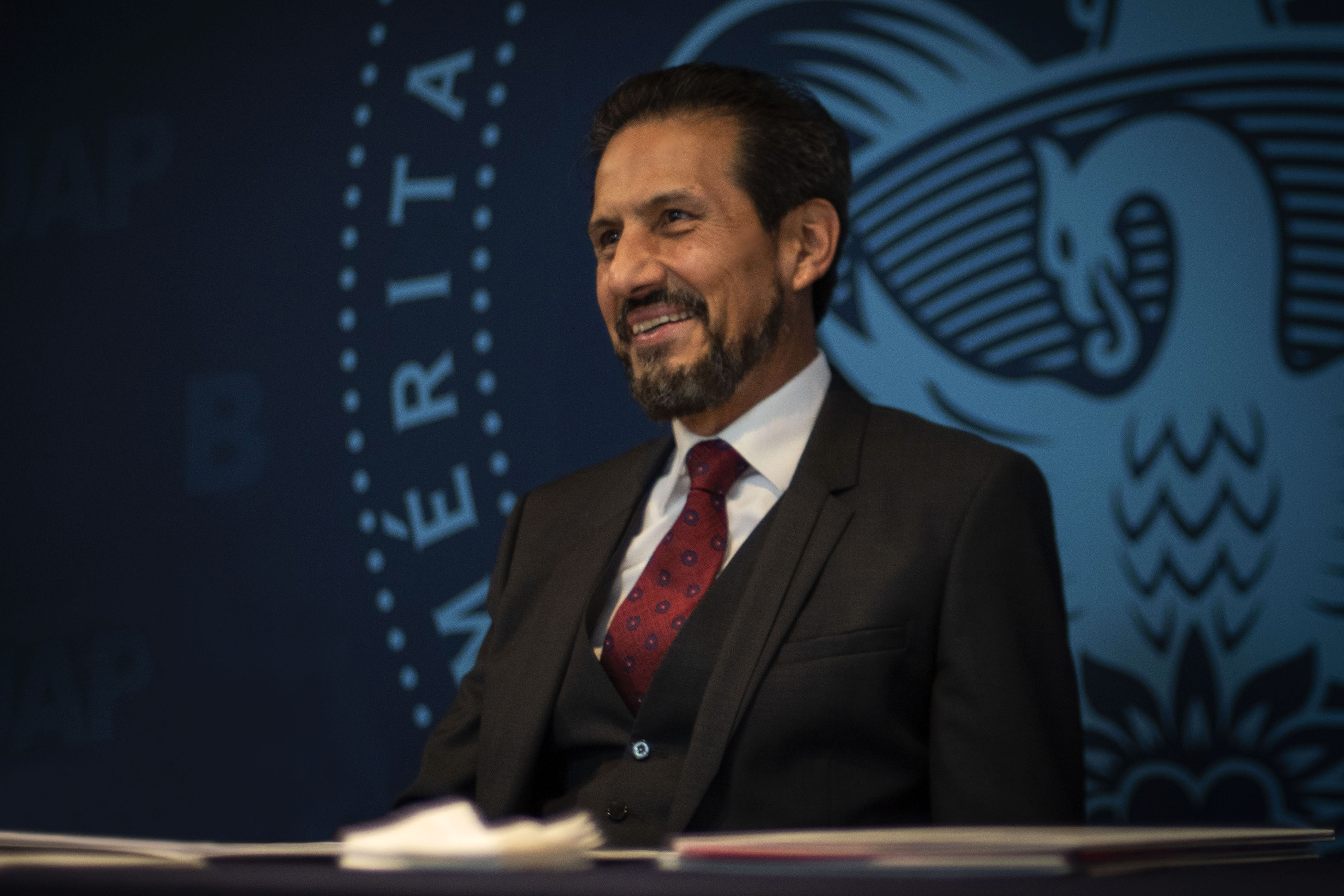 Alfonso Esparza llama a votar en elección para elegir a su sucesor en la BUAP