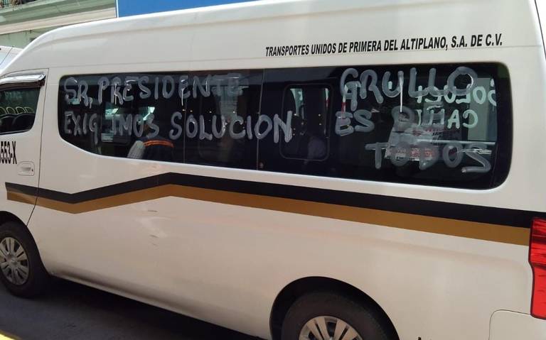 Por: Cortesía Conductores de transporte “Élite” protestan en municipio de Chiautempan