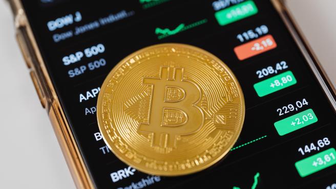 Por: Cortesía China prohíbe transacciones con criptomonedas las declara ilegales