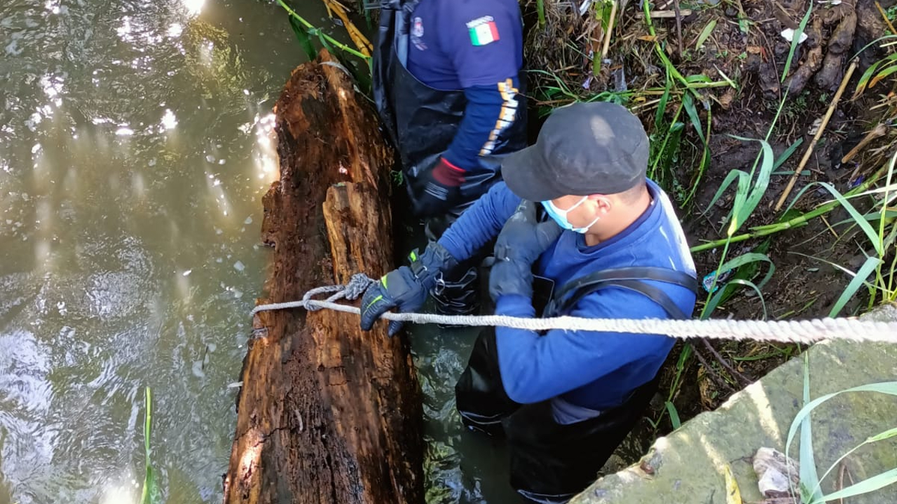 Por: Cortesía Elementos de Protección Civil revisaron el nivel del agua del Río Rabanillo