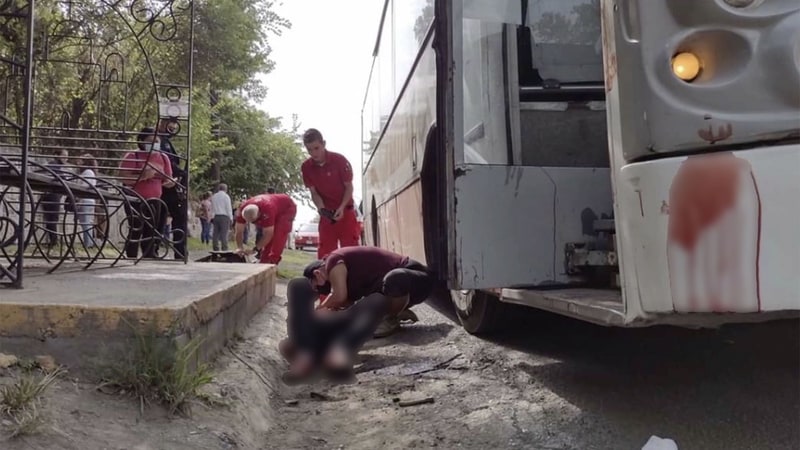Por: Cortesía "Por negarse a usar cubrebocas":  Chófer de transporte publico "navajea" a pasajero